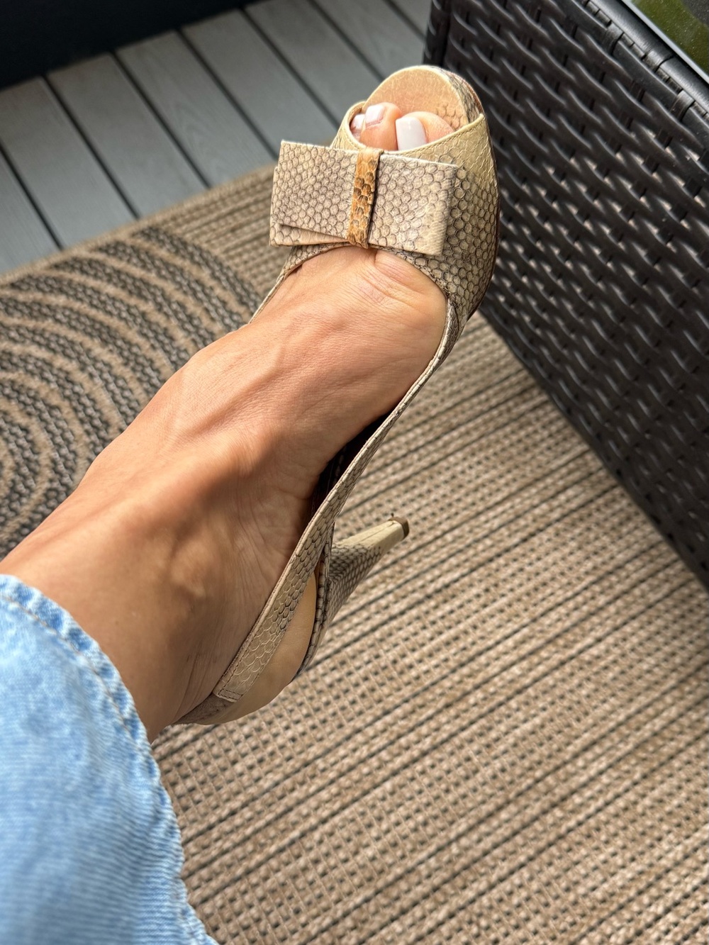 Fendi Snakeskin Leather Bow Slingback Peep Toe Heels | Size 40